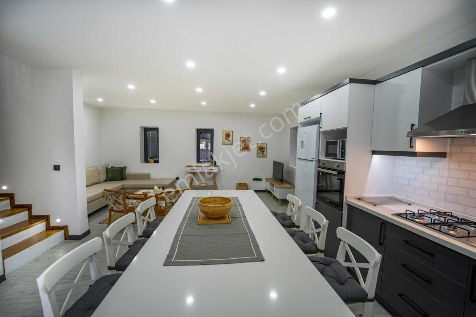 Ovacıkta Havuzlu Sitede Uzun Dönem Kiralık Eşyalı Villa - Görsel 19