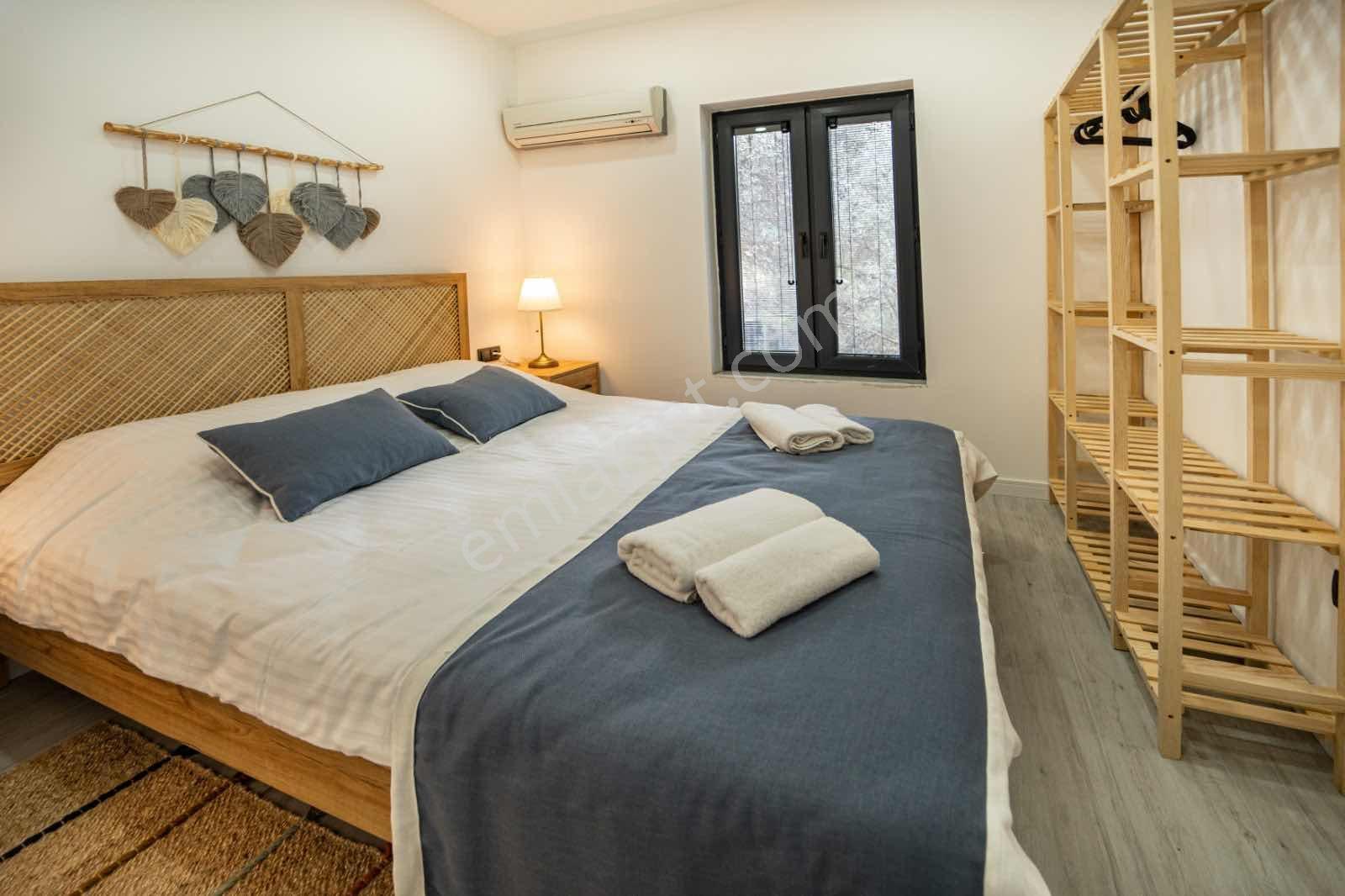 Ovacıkta Havuzlu Sitede Uzun Dönem Kiralık Eşyalı Villa - Görsel 12