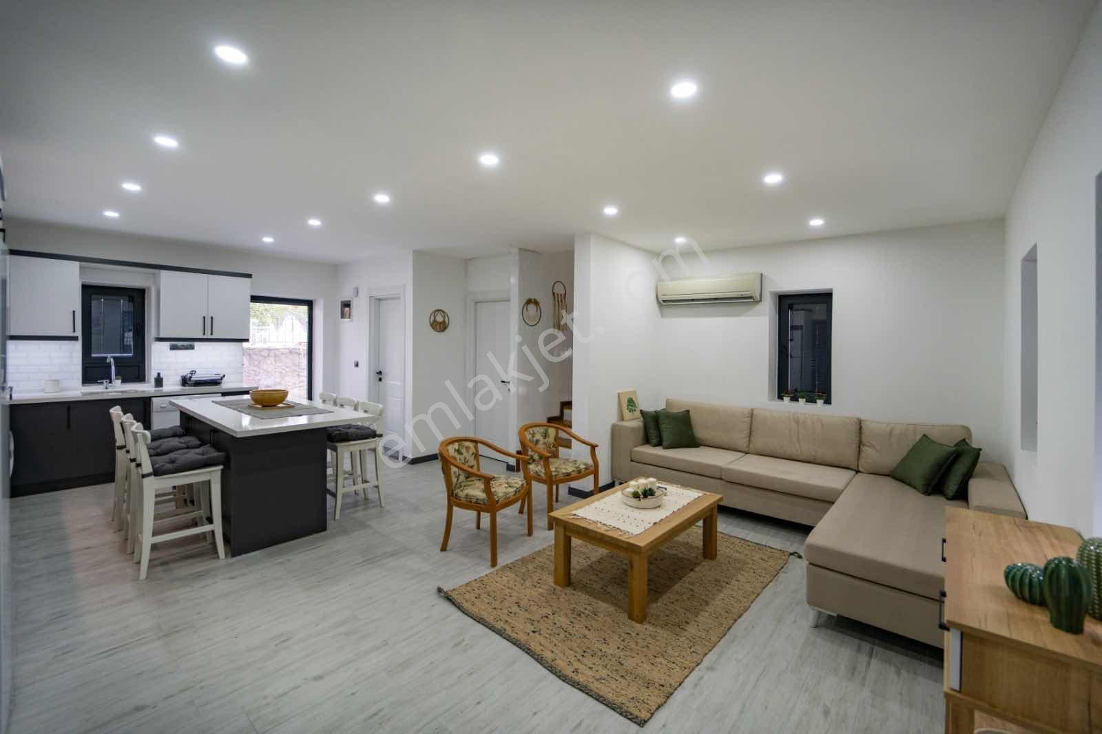 Ovacıkta Havuzlu Sitede Uzun Dönem Kiralık Eşyalı Villa - Görsel 21