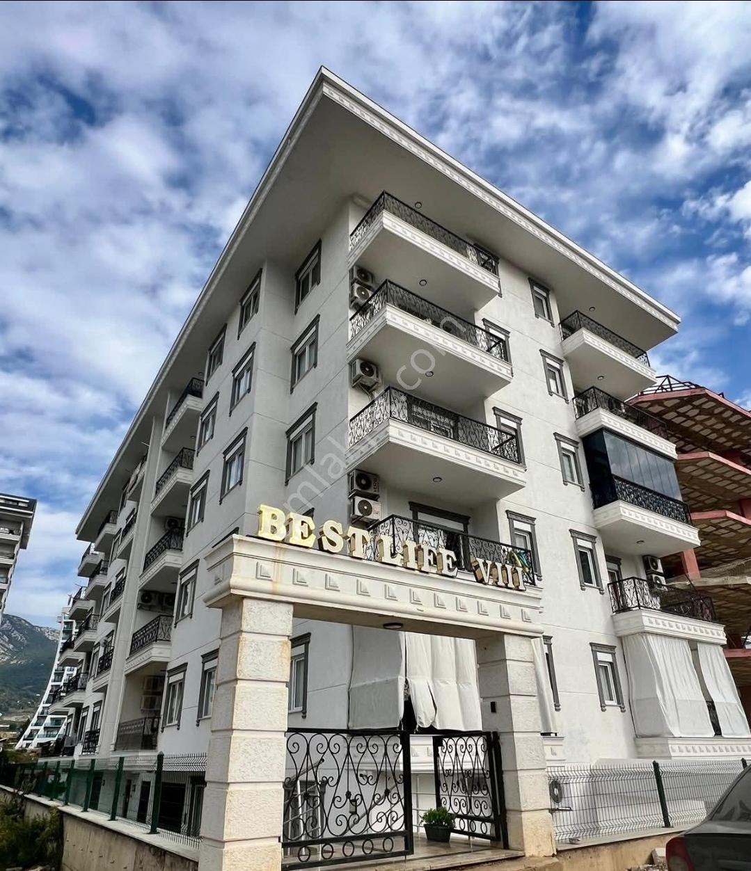 Mahmutlar Mah- 1+1 Geniş Lüx Complexde Satılık Daire