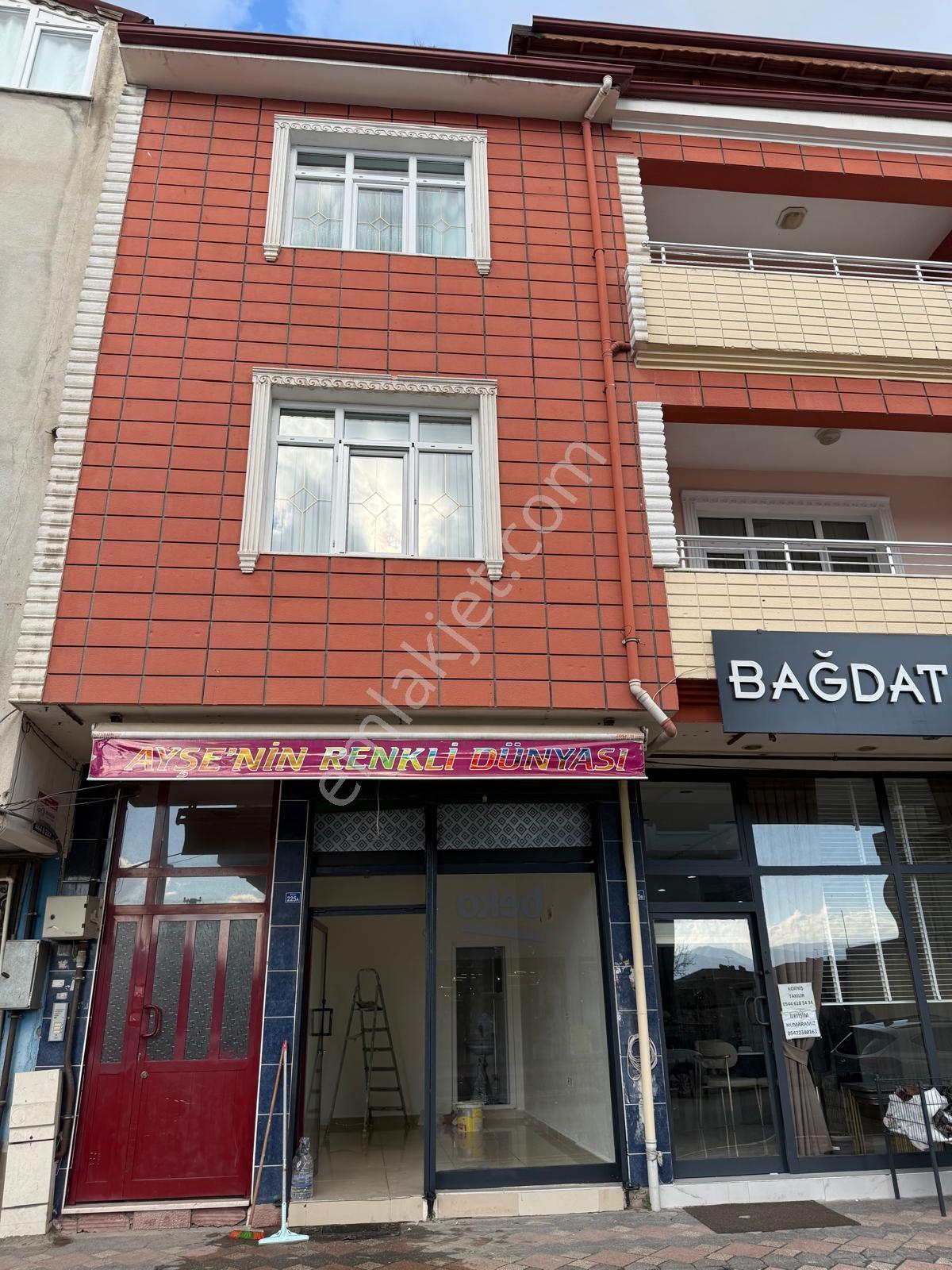Emek Emlak'tan Hacı Osman Mah.de Ana Cadde Üzeri Satılık Dükkan