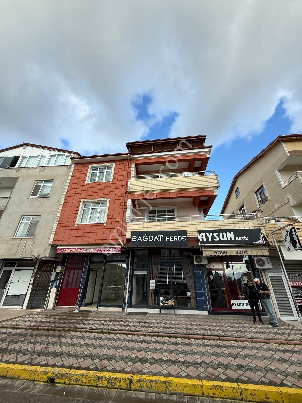 Emek Emlak'tan Hacı Osman Mah.de Ana Cadde Üzeri Satılık Dükkan - Görsel 6