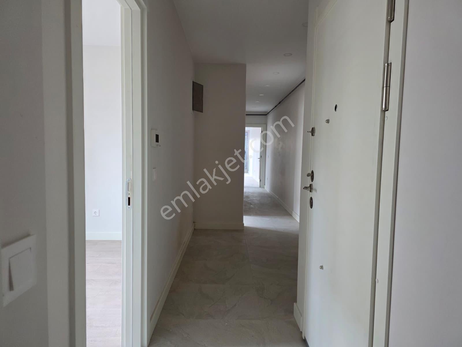 Feneryolunda Prestijli Yaşamın Yeni Adresinde Satılık Daire - Görsel 11