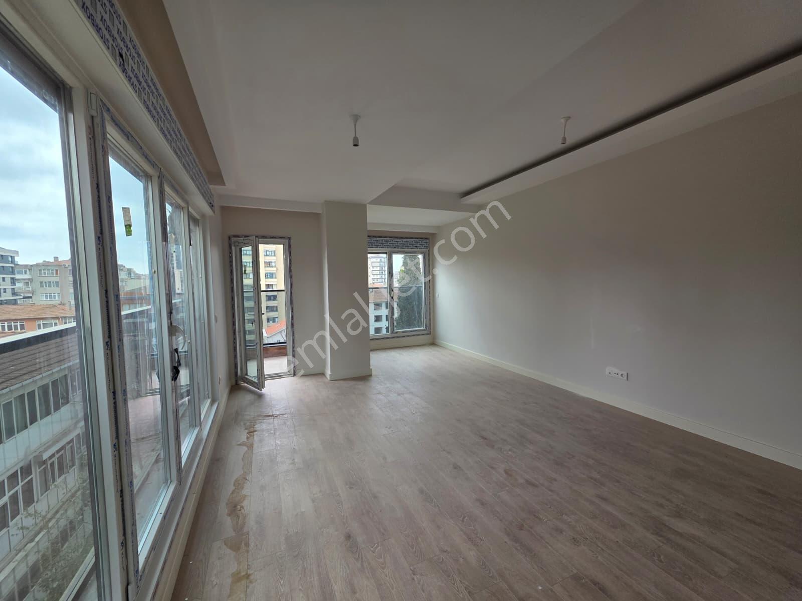 Feneryolunda Prestijli Yaşamın Yeni Adresinde Satılık Daire - Görsel 43