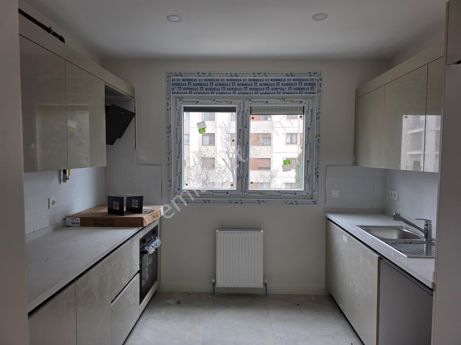 Feneryolunda Prestijli Yaşamın Yeni Adresinde Satılık Daire - Görsel 29
