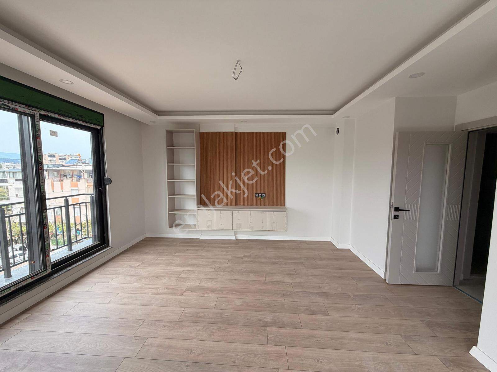 Önü Komple Açık A Kalite Ferah Daire 2+1 90m2 - Görsel 13