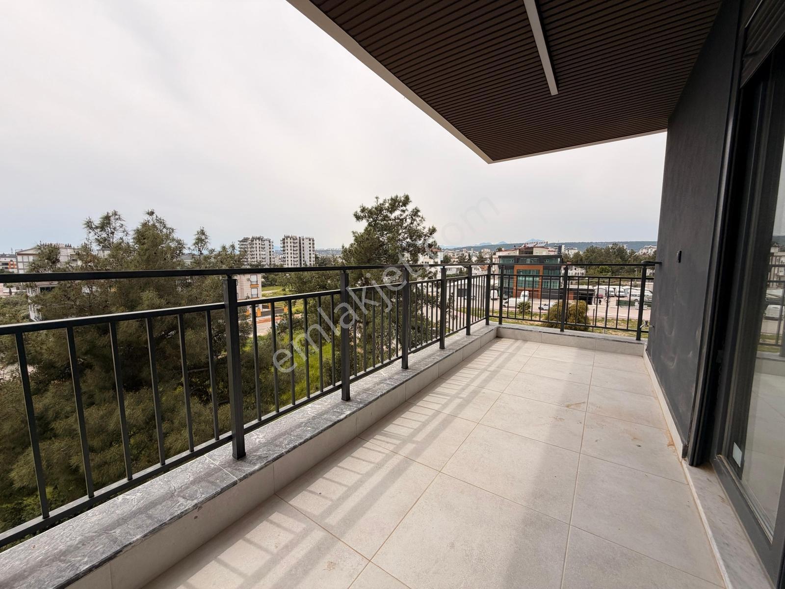 Önü Komple Açık A Kalite Ferah Daire 2+1 90m2 - Görsel 18