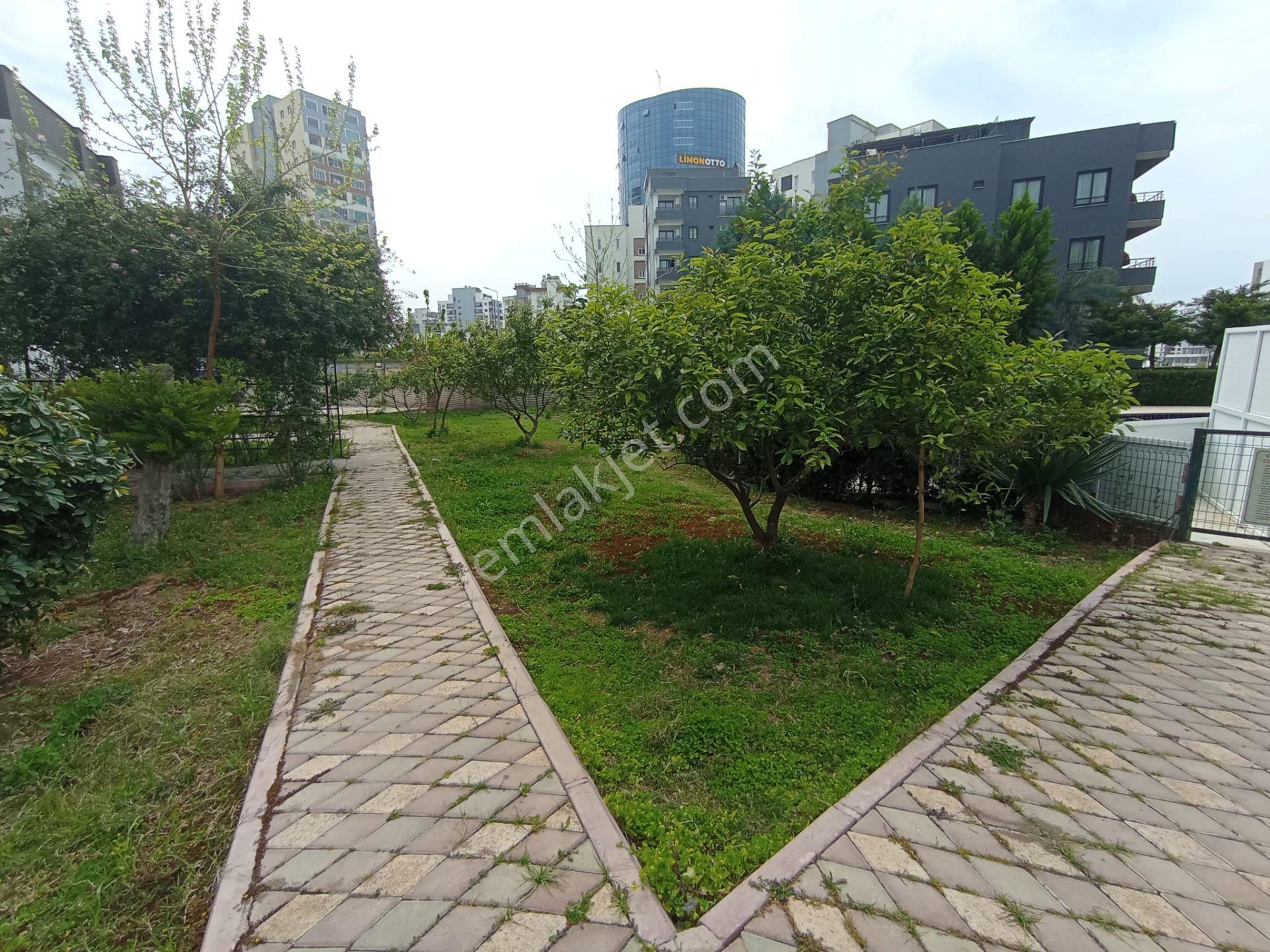 Ünüversite Hastanesi Yakını Site İçi 3+1 Havuzlu - Görsel 6