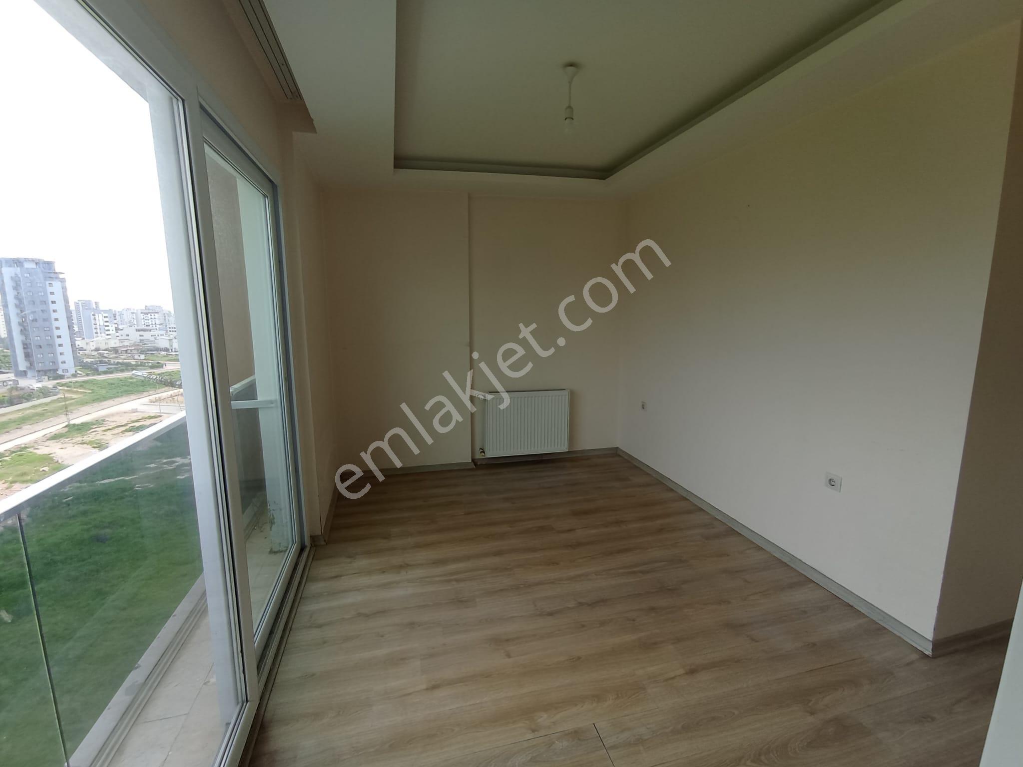 Ünüversite Hastanesi Yakını Site İçi 3+1 Havuzlu - Görsel 16