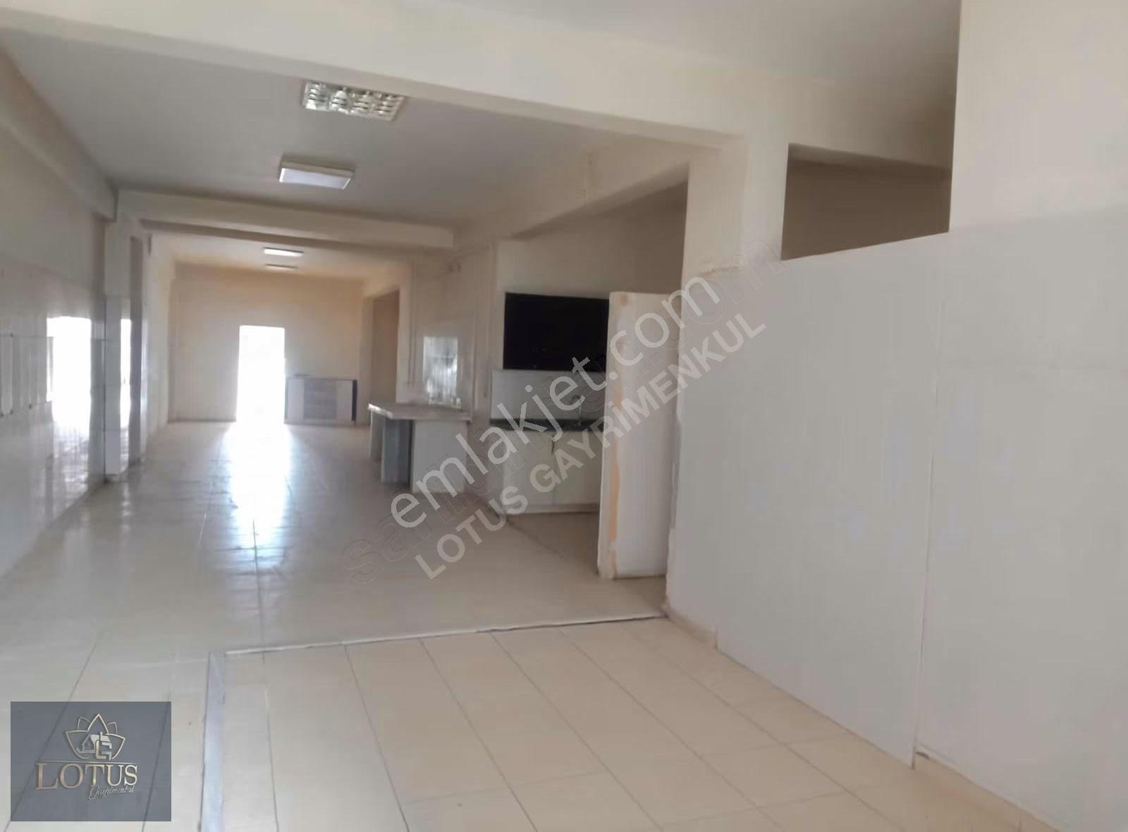 Kiralık İzmit Mehmetalipaşa Mahallesinde 120m2 İşyeri & Depo - Görsel 2