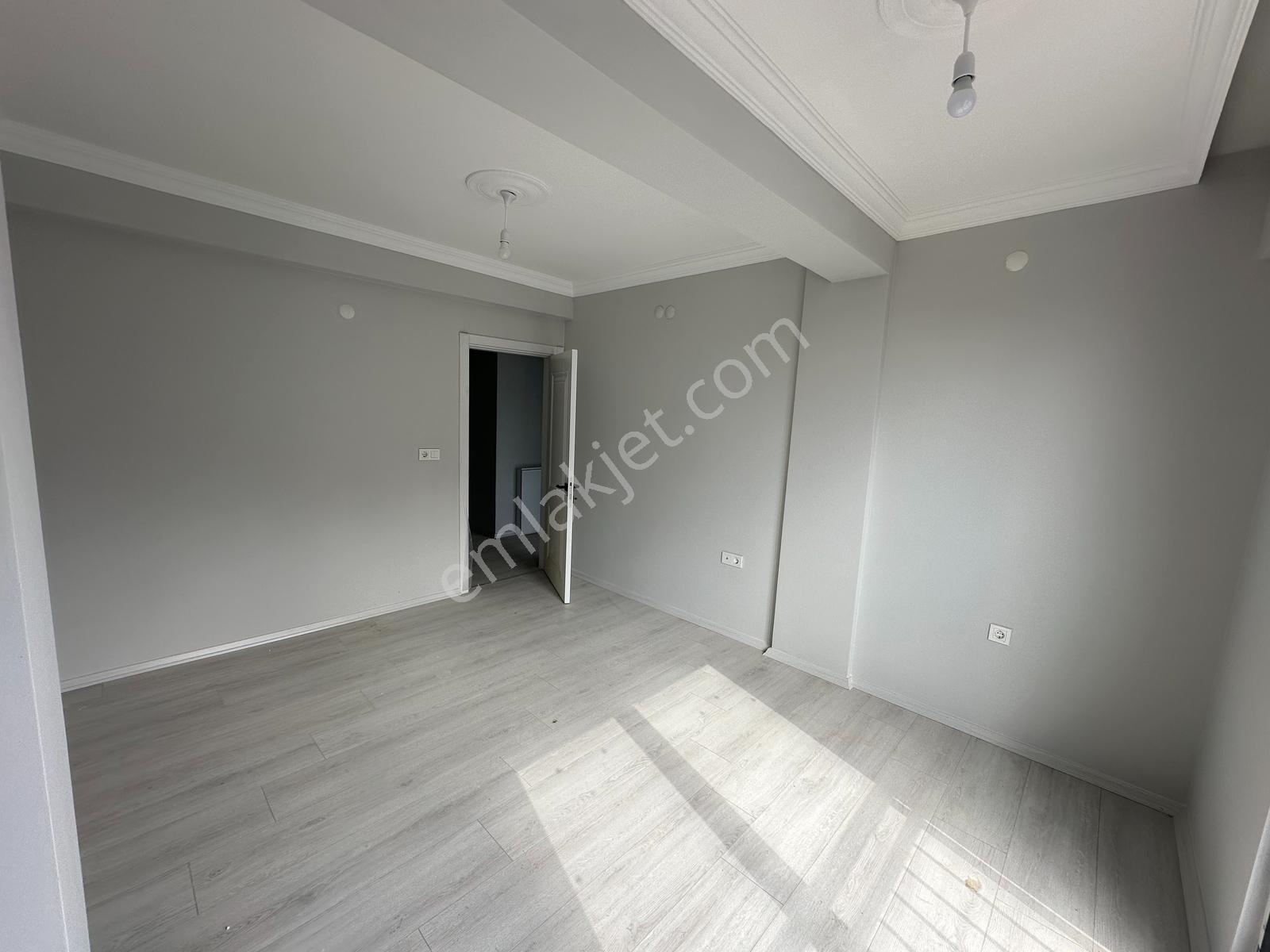 Ege Emlak'tan Aşağı Zaferiye'de Kiralık Tripleks Villa - Görsel 23