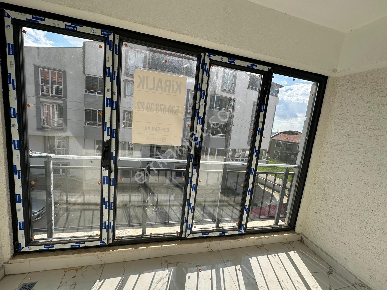 Ege Emlak'tan Aşağı Zaferiye'de Kiralık Tripleks Villa - Görsel 31