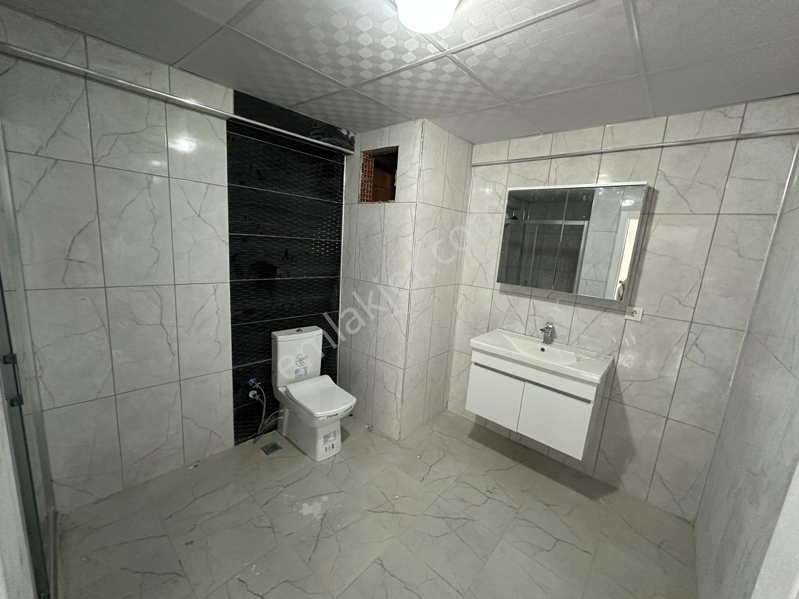 Ege Emlak'tan Aşağı Zaferiye'de Kiralık Tripleks Villa - Görsel 34