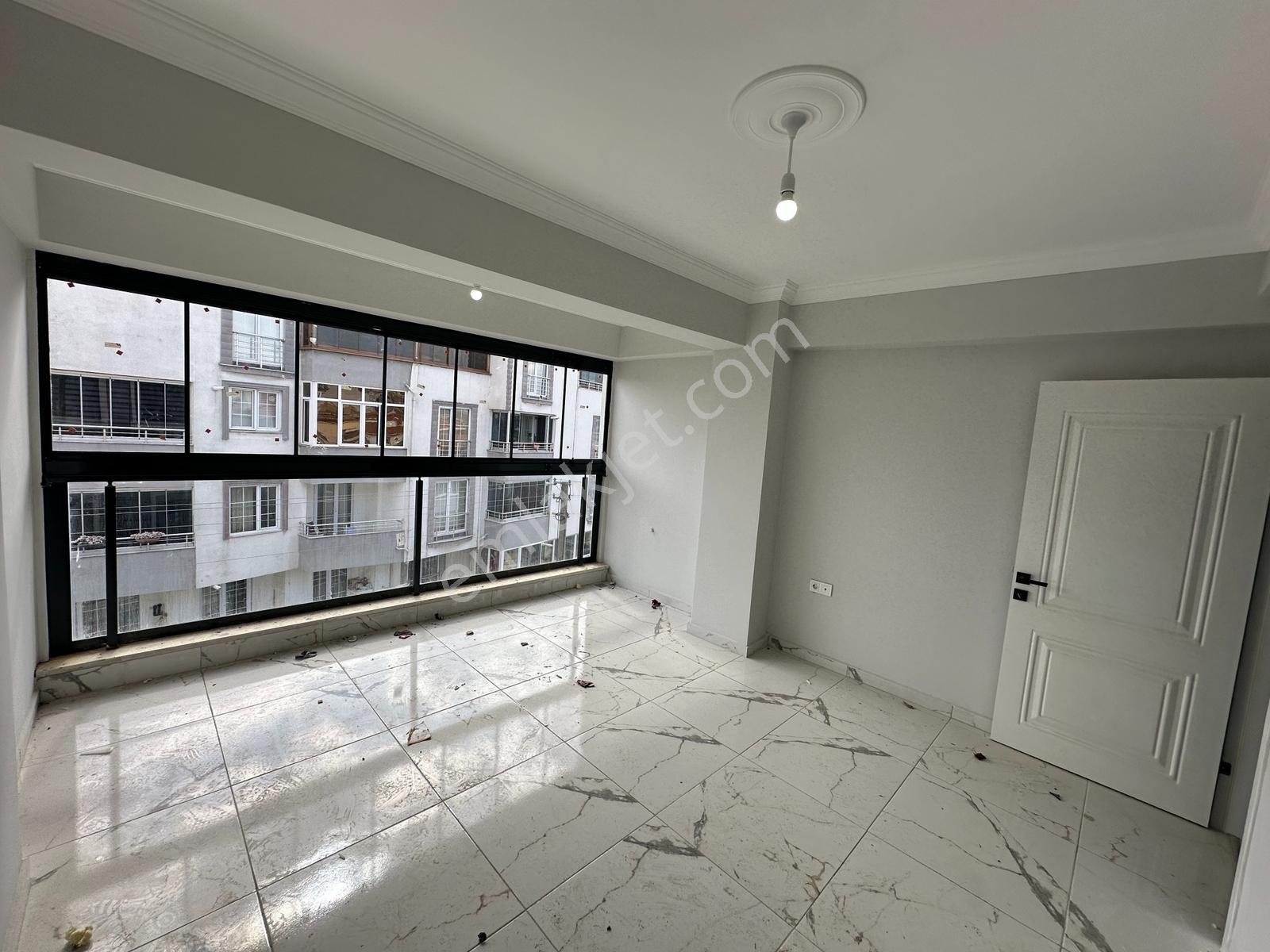 Ege Emlak'tan Aşağı Zaferiye'de Kiralık Tripleks Villa - Görsel 3