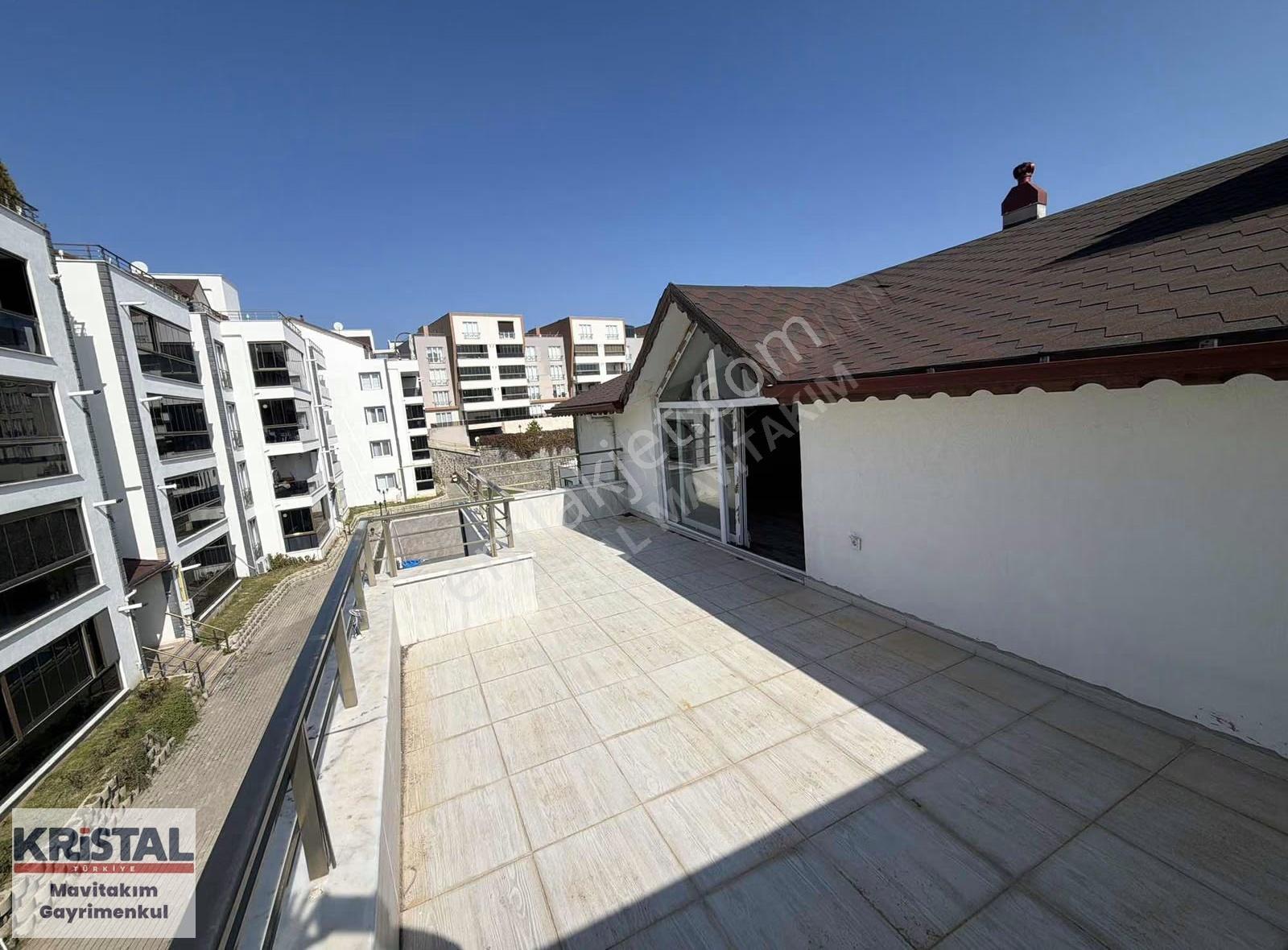 Mudanya Halitpaşada 5+1 Lüks Daire - Görsel 30