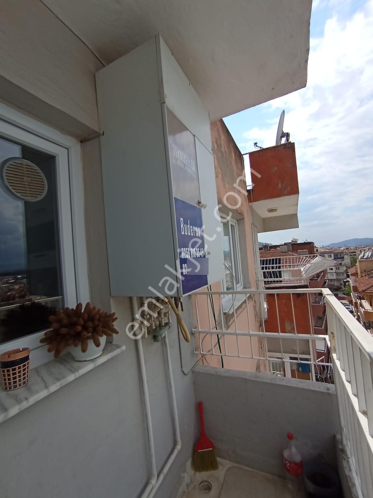 İzmir / Tire / Cumhuriyet Mah. Asansörlü Geniş Daire...!!!!! - Görsel 10