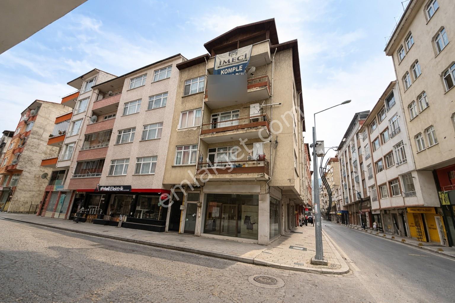 Yeni Mahallede Tek Daire Fiyatına Satılık Daire