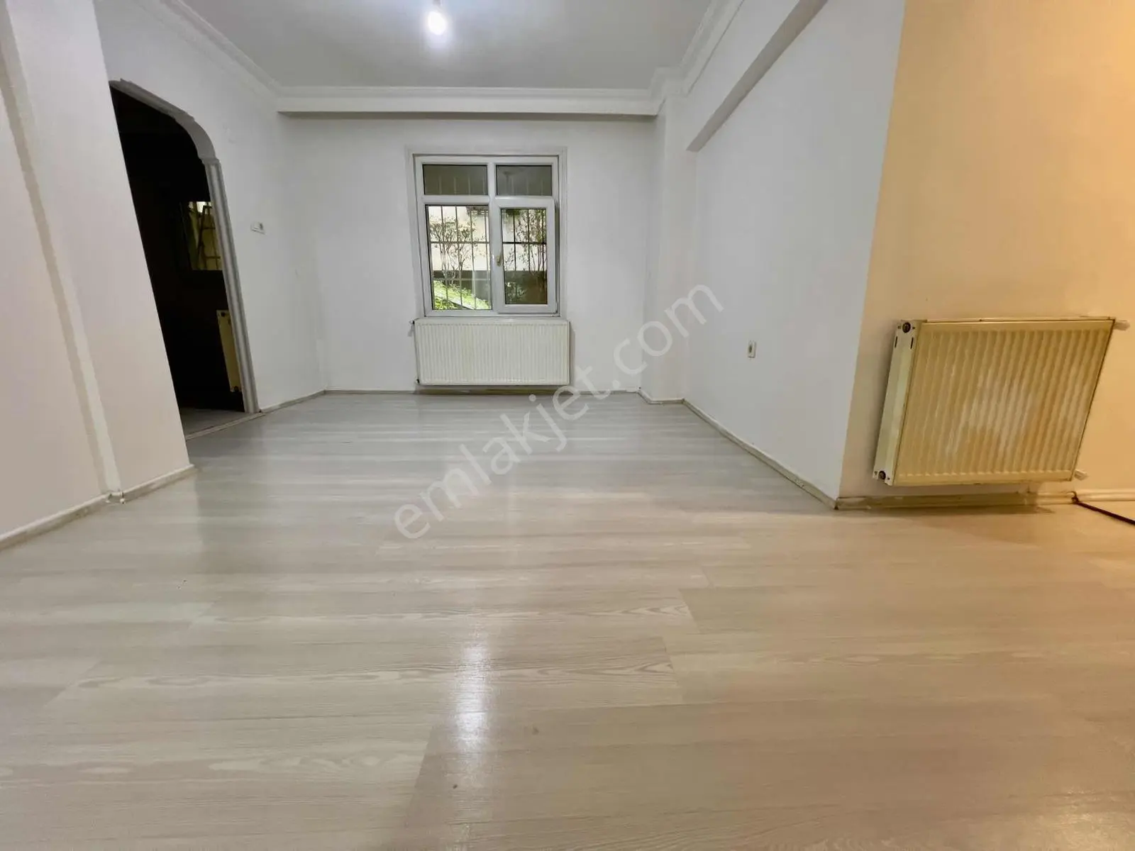 Fatih Devlet Hastahanesine Yakın Tertemiz Kiralık 3+1 Giriş Kat