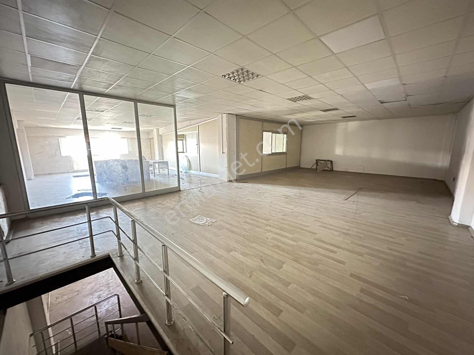Başakşehir Sanayi Sitesinde 2'lı Dükkan 550 M2 - Görsel 5