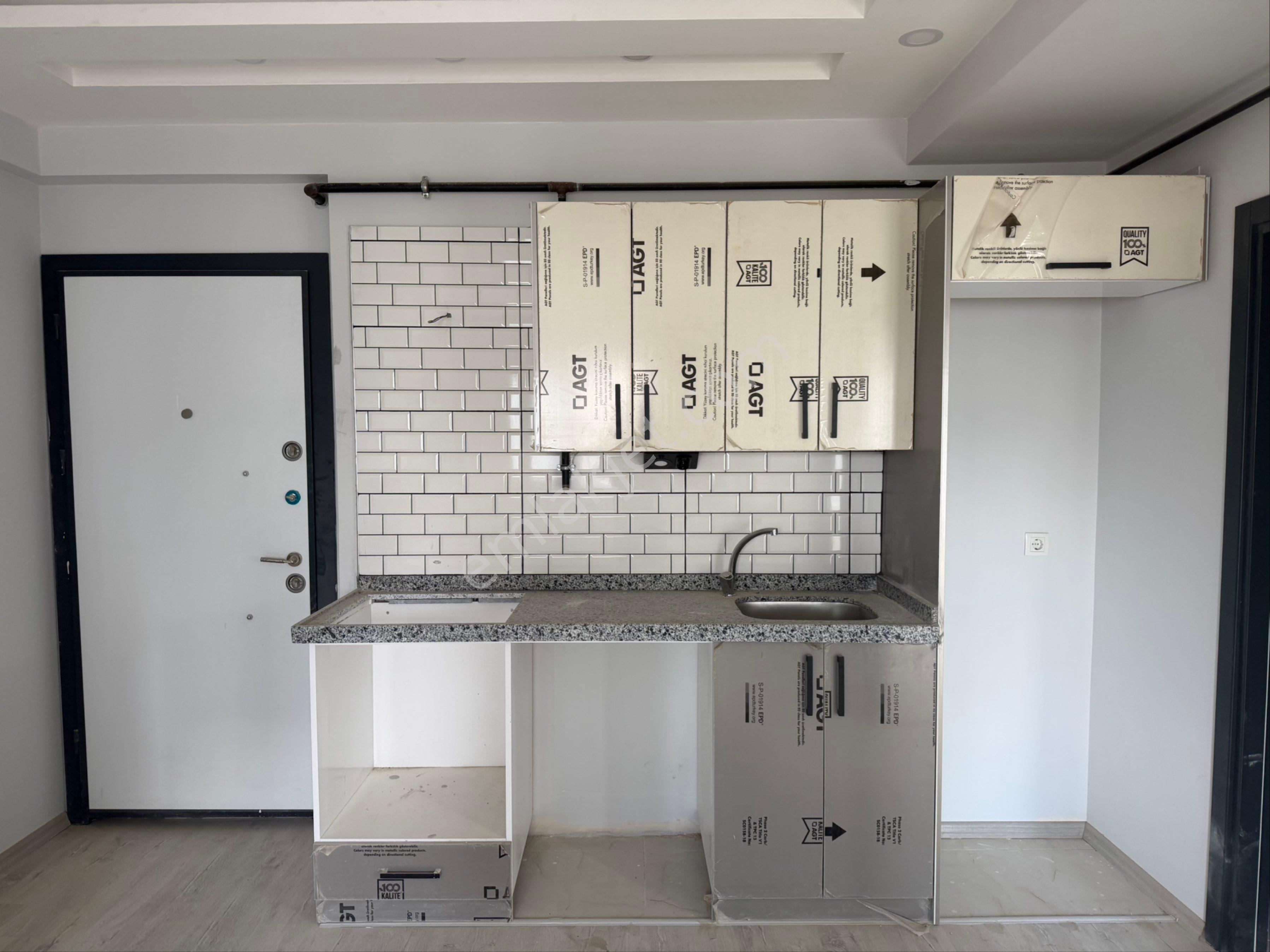 Sarıçam Gültepe De Çok Geniş Balkonlu 1+1 Kiralık Daire - Görsel 2