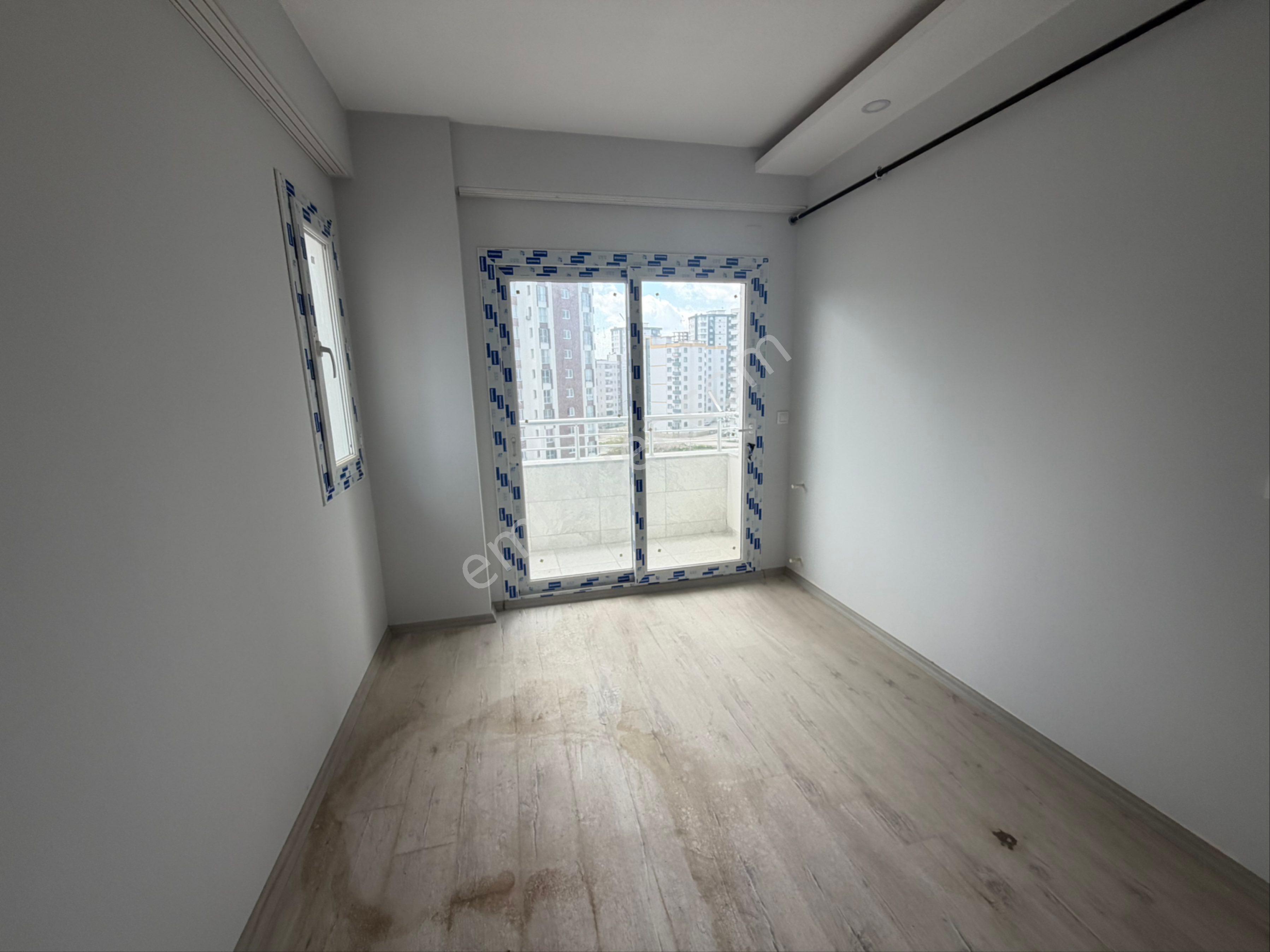 Sarıçam Gültepe De Çok Geniş Balkonlu 1+1 Kiralık Daire - Görsel 6