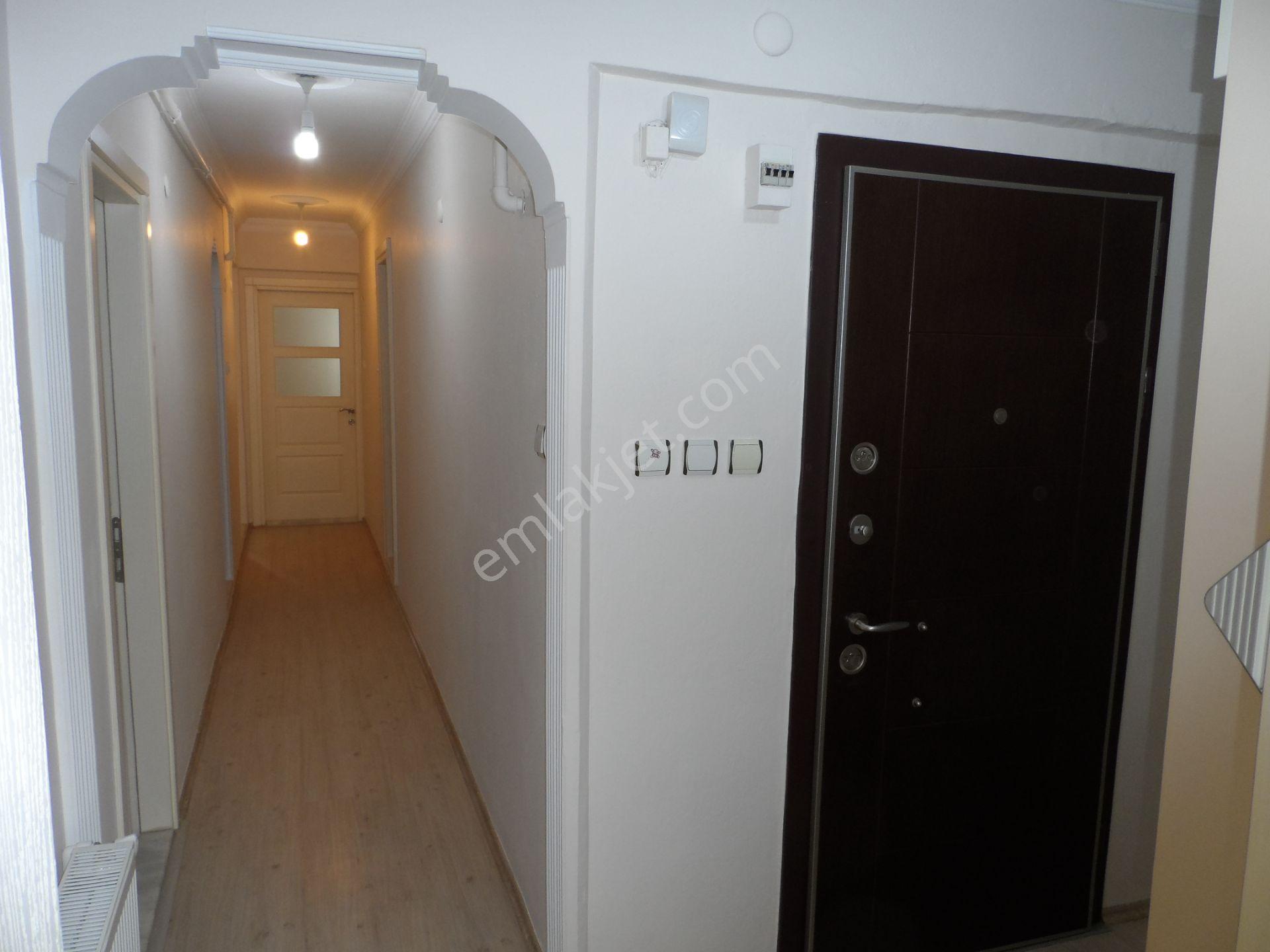 Nazilli Ege Emlak Ofisinden Kurtuluş Mh. Doğalgazlı Kiralık Daire - Görsel 6