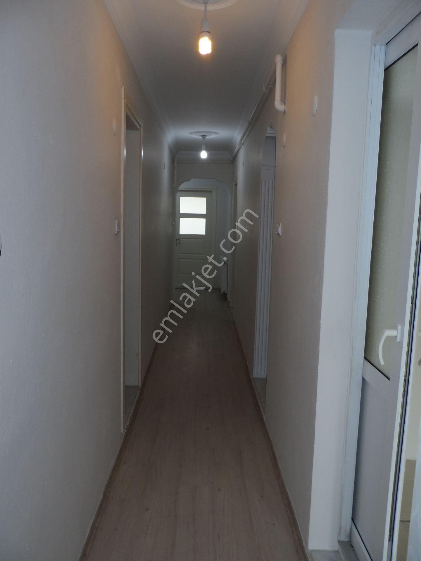 Nazilli Ege Emlak Ofisinden Kurtuluş Mh. Doğalgazlı Kiralık Daire - Görsel 8