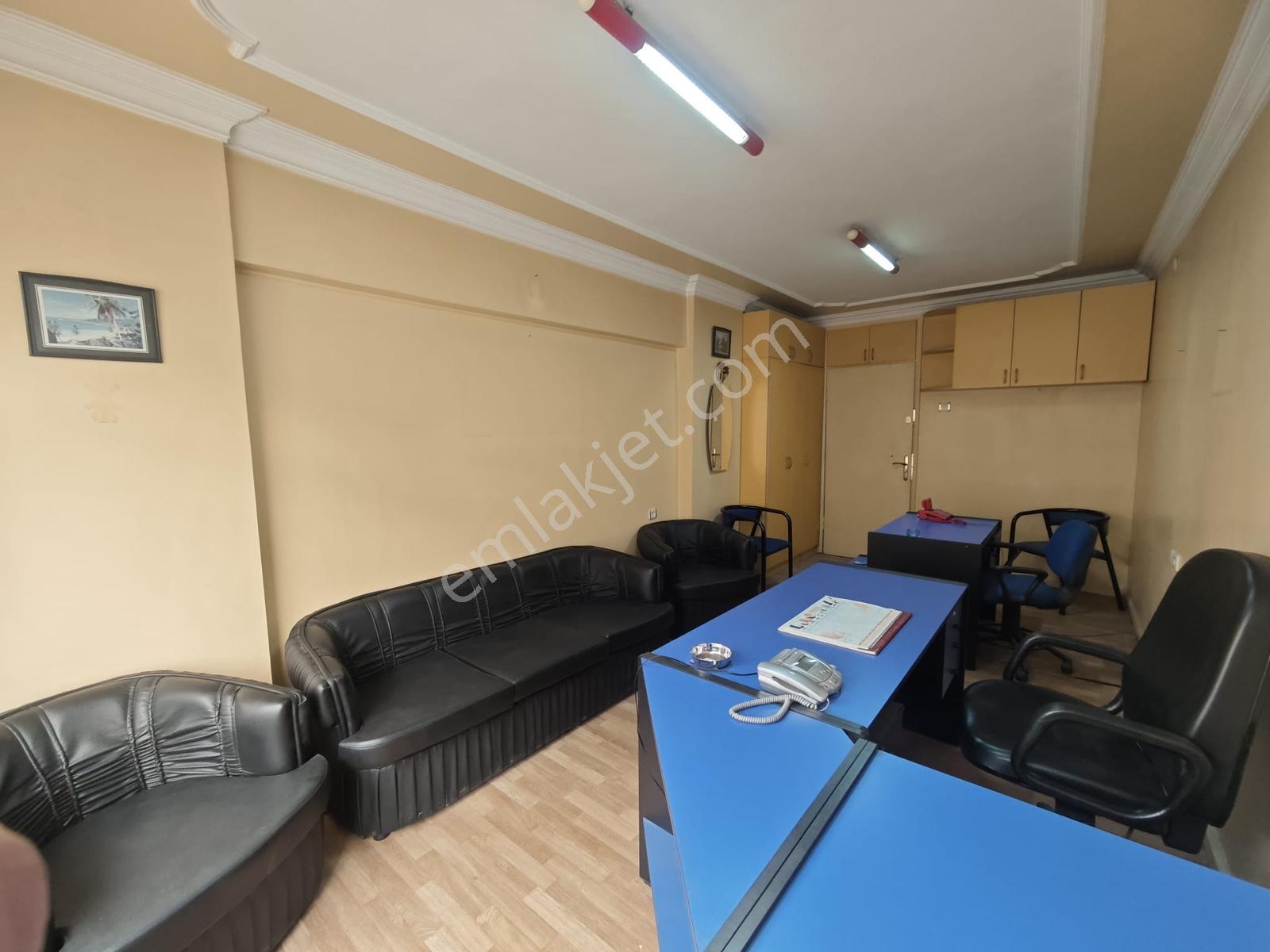 Okçular Çarşı İçinde Satılık Ofis - Görsel 6