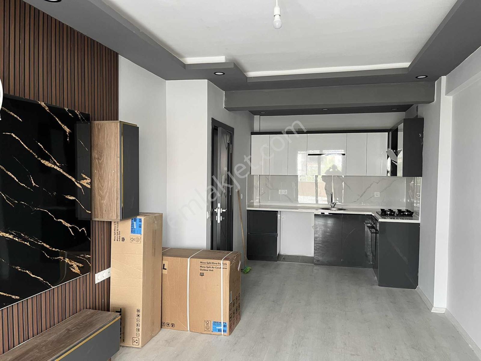 Merkezde Teraslı Kiralık 1+1 Daire - Görsel 8
