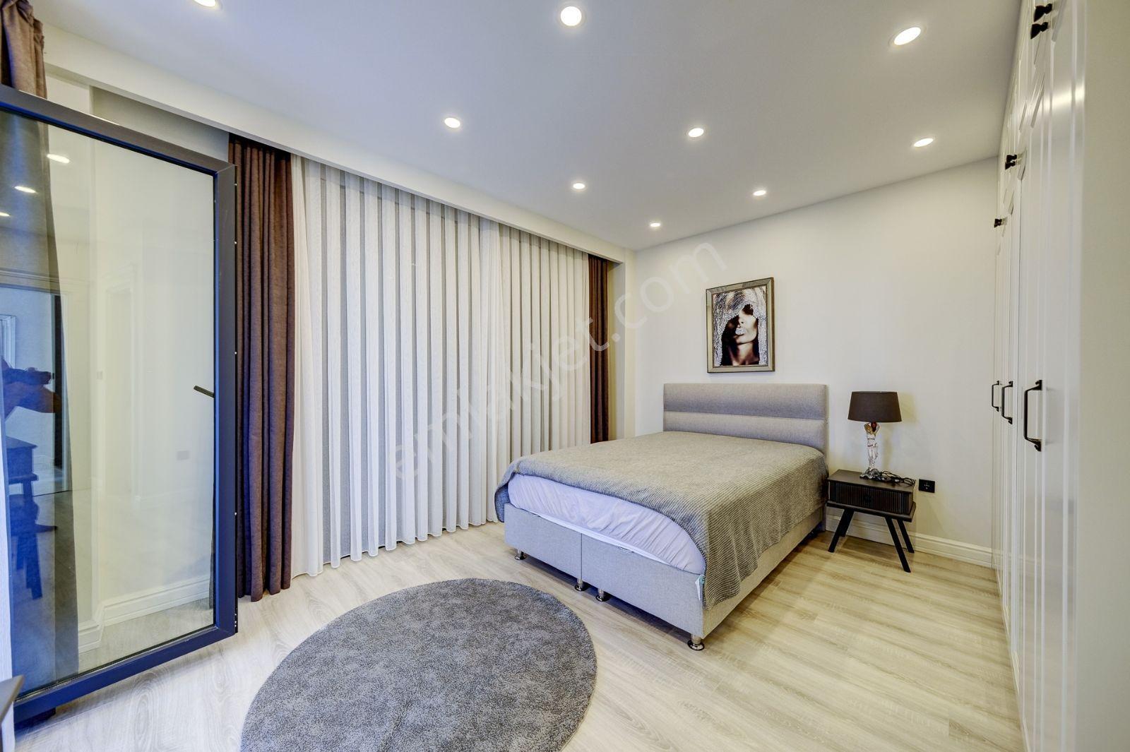 Şile'de 485m2 Arsa İçerisinde Deniz Manzaralı Satılık 5+1 Villa - Görsel 9