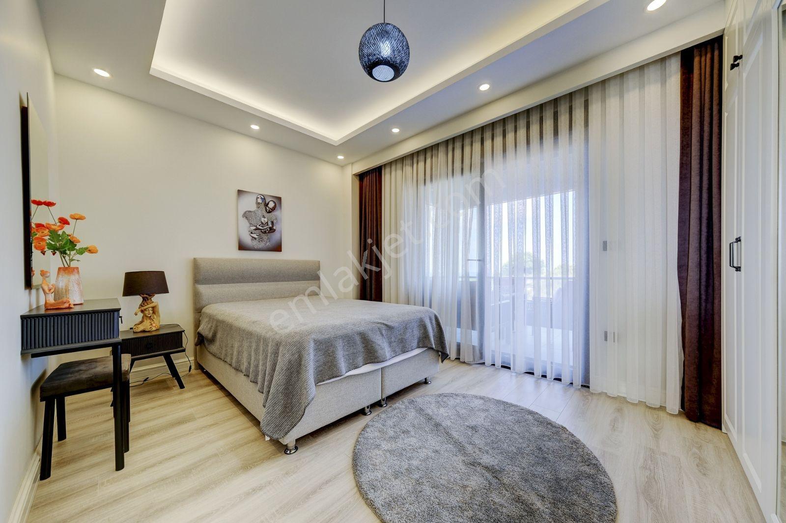 Şile'de 485m2 Arsa İçerisinde Deniz Manzaralı Satılık 5+1 Villa - Görsel 26
