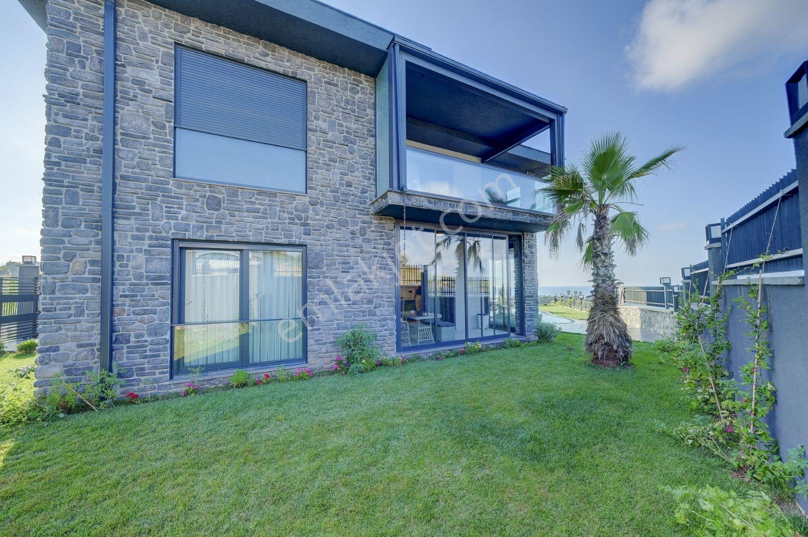 Şile'de 485m2 Arsa İçerisinde Deniz Manzaralı Satılık 5+1 Villa - Görsel 5