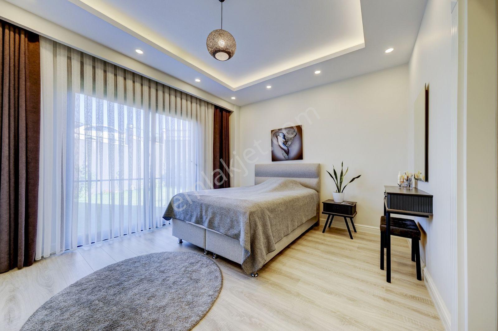Şile'de 485m2 Arsa İçerisinde Deniz Manzaralı Satılık 5+1 Villa - Görsel 23