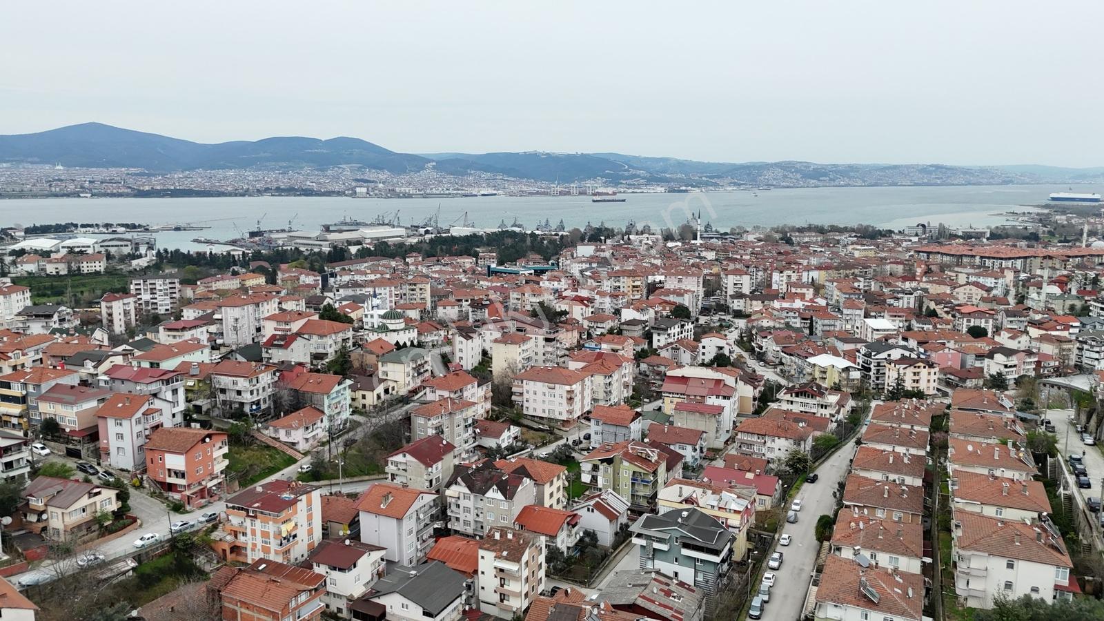 Gölcük Donanma'da Köşe Parsel - Satılık Arsa - Görsel 10