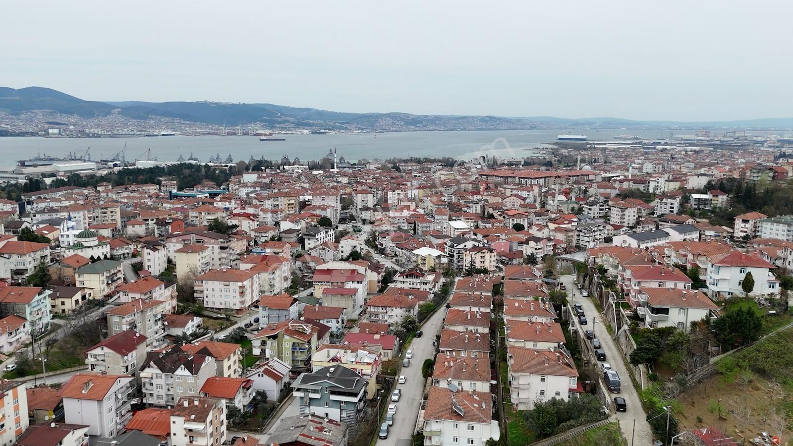 Gölcük Donanma'da Köşe Parsel - Satılık Arsa - Görsel 12