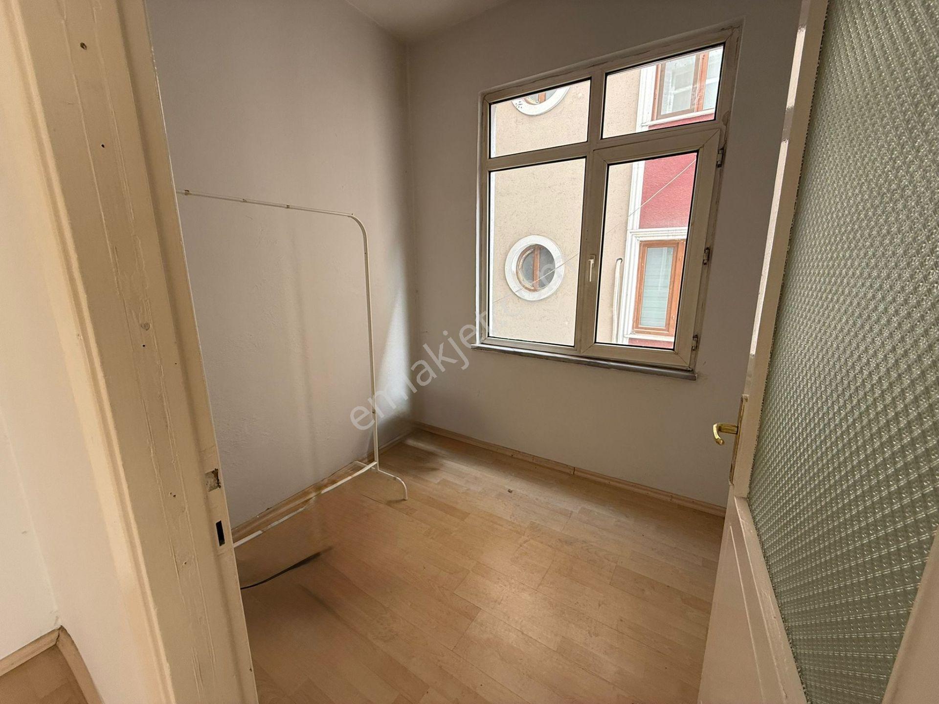 İzmit Merkez İnönü Caddesi'nde Satılık 3+1 Daire - Görsel 10
