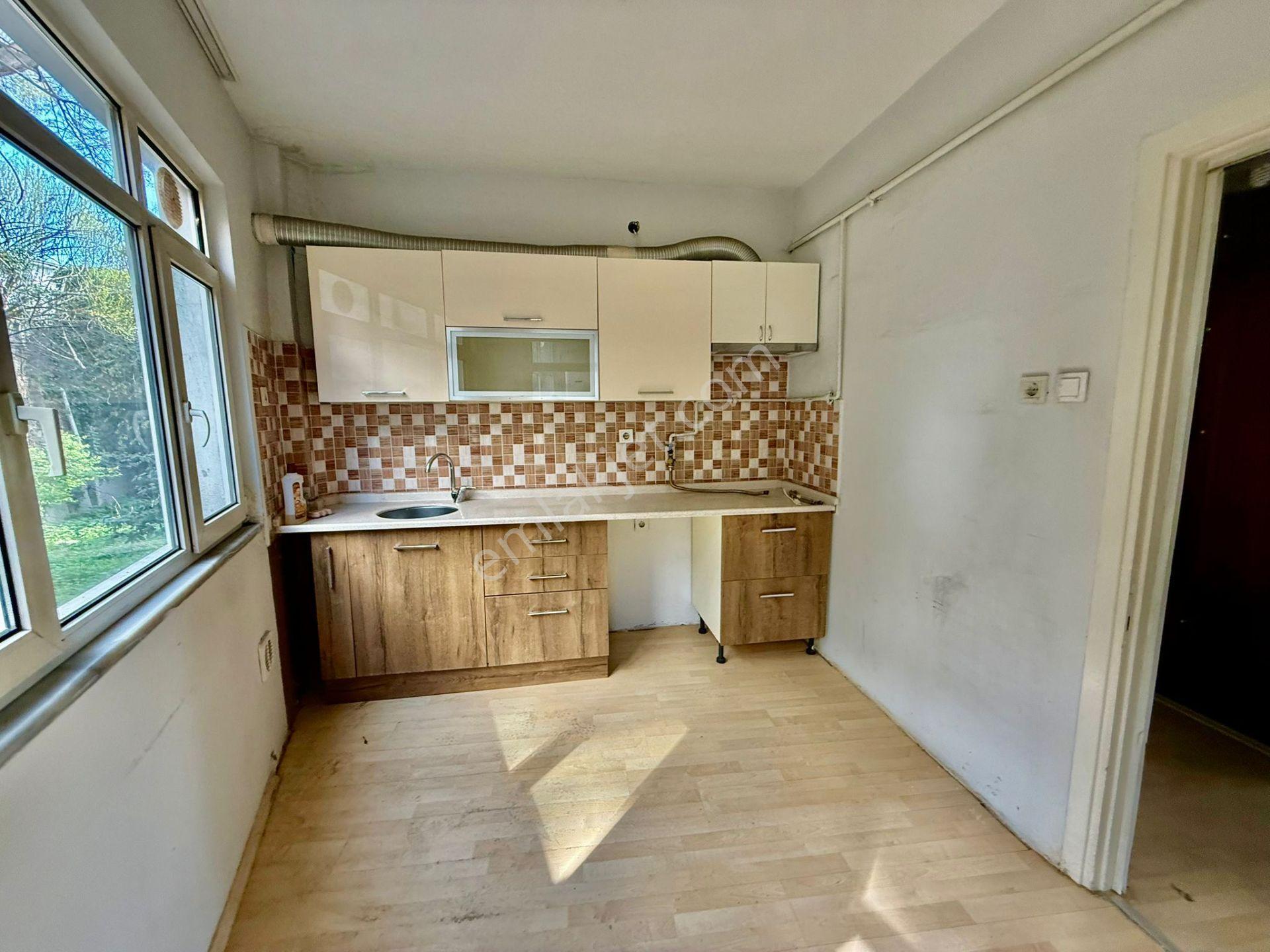 İzmit Merkez İnönü Caddesi'nde Satılık 3+1 Daire - Görsel 15