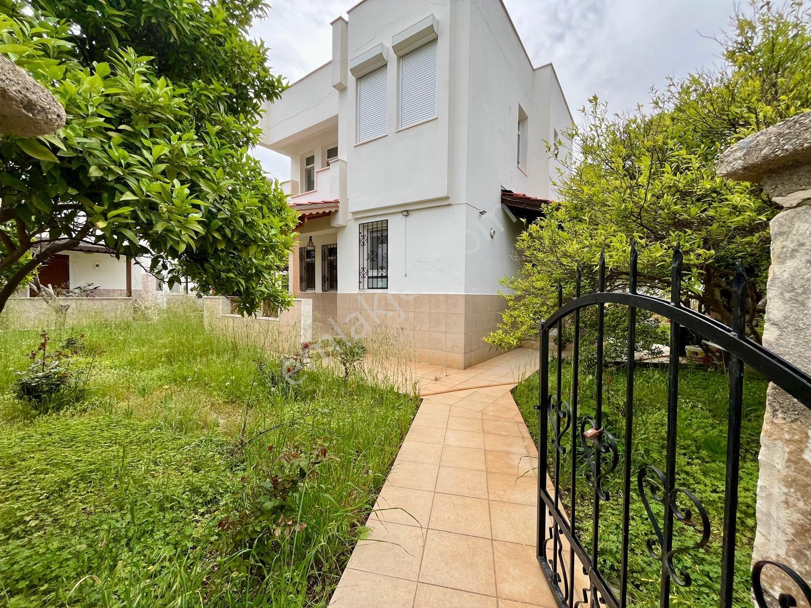 Elvan Özçelik'den Örende Denize Çok Yakın Satılık Villa - Görsel 20