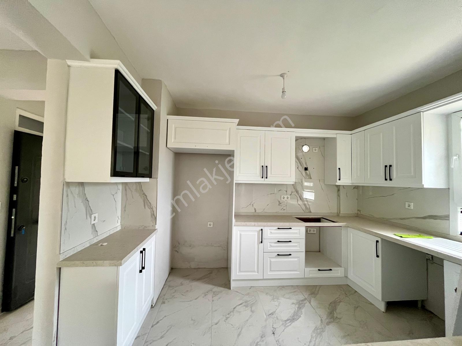 Elvan Özçelik'den Örende Denize Çok Yakın Satılık Villa - Görsel 13