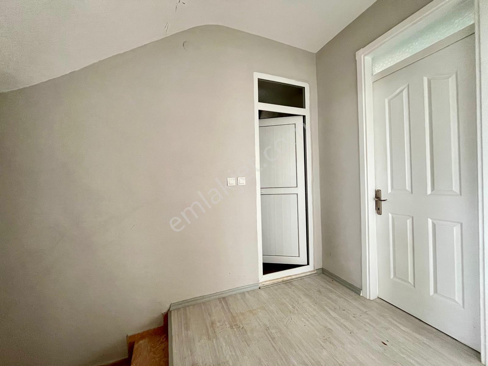 Elvan Özçelik'den Örende Denize Çok Yakın Satılık Villa - Görsel 6