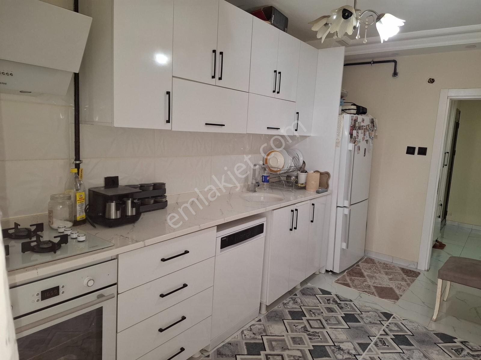 Evin Klavuz 3+1 Elini Çabuk Tut Bu Fiyata 4050000 Doğalgazlı - Görsel 2
