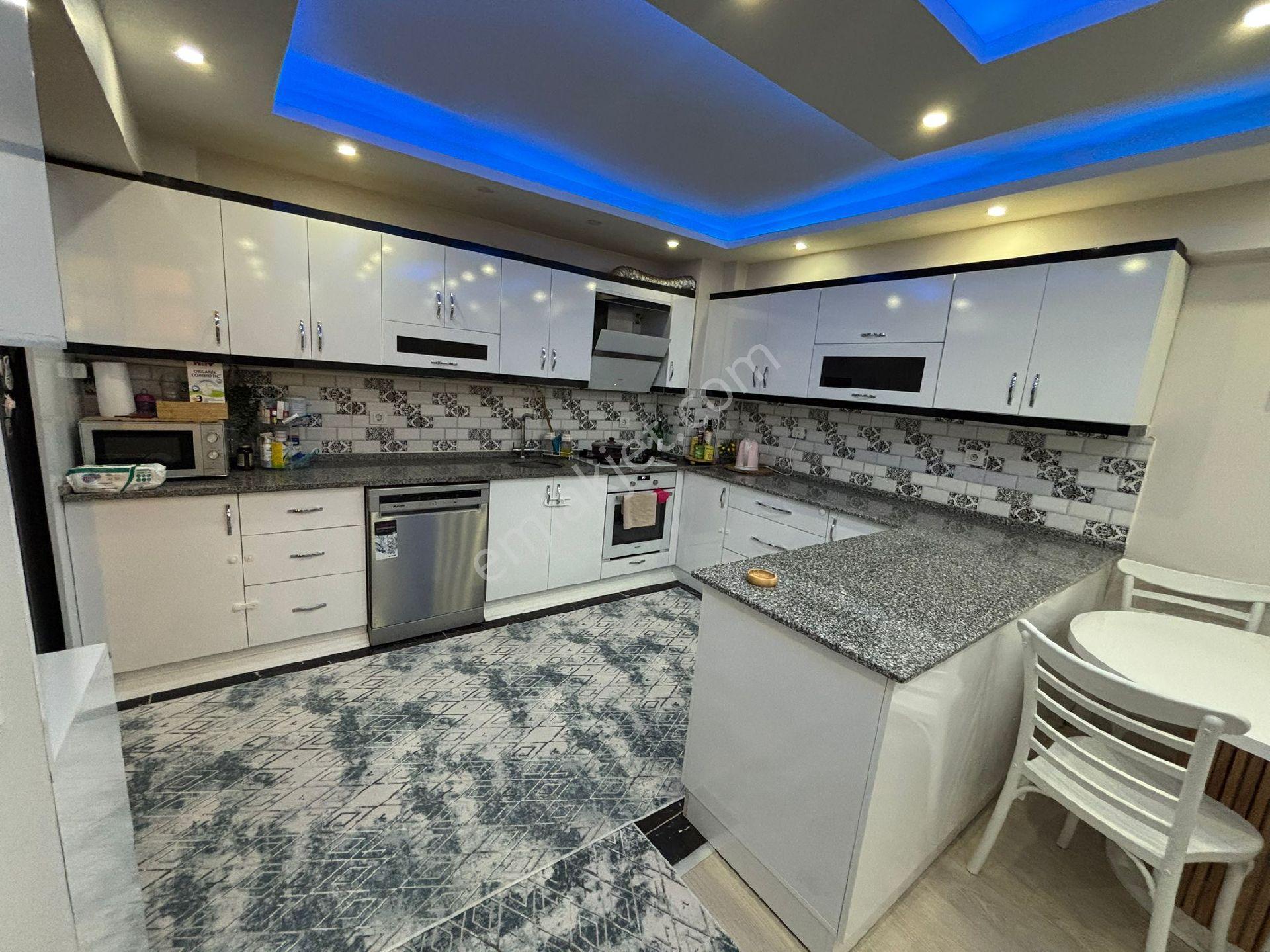 Manisa Yunusemre Muradiye Cadde Üzeri Satılık 262 M² 5+1 Dünlex - Görsel 4