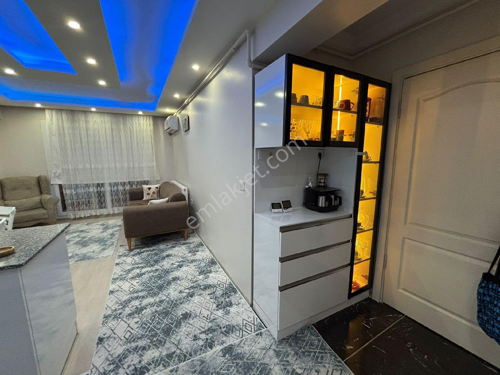 Manisa Yunusemre Muradiye Cadde Üzeri Satılık 262 M² 5+1 Dünlex - Görsel 2