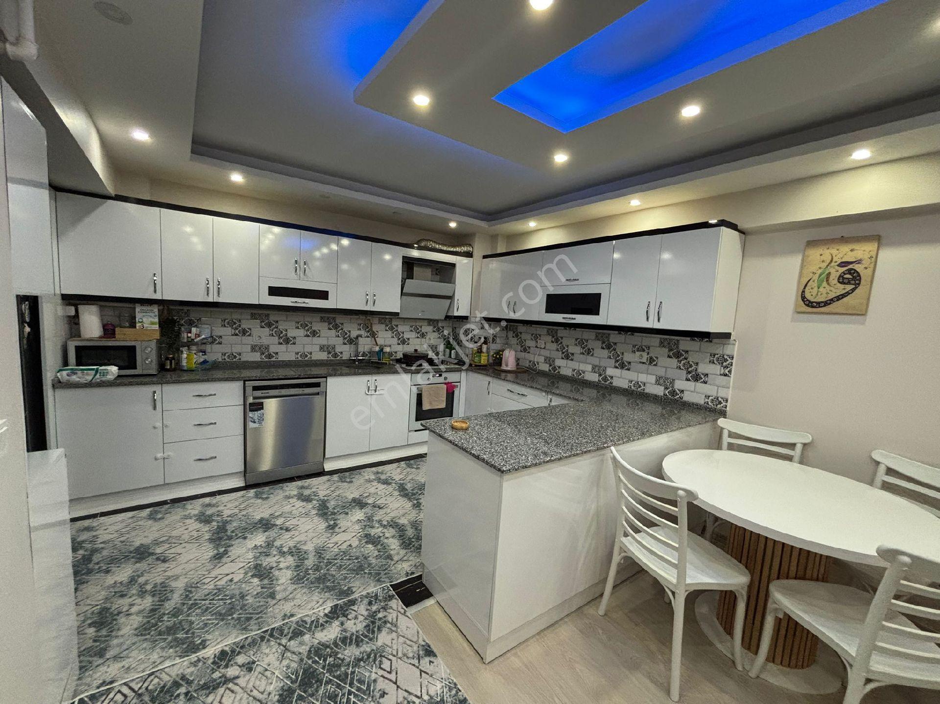 Manisa Yunusemre Muradiye Cadde Üzeri Satılık 262 M² 5+1 Dünlex - Görsel 32