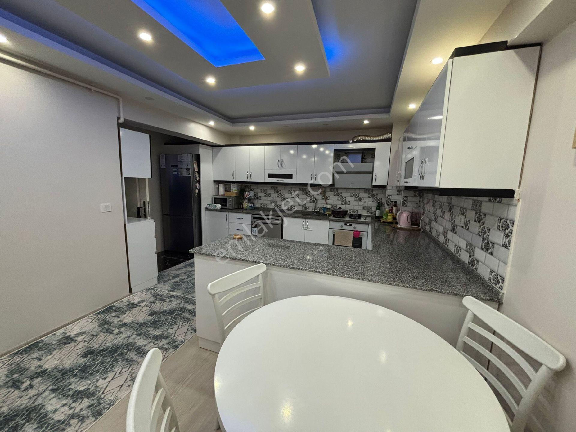 Manisa Yunusemre Muradiye Cadde Üzeri Satılık 262 M² 5+1 Dünlex - Görsel 31