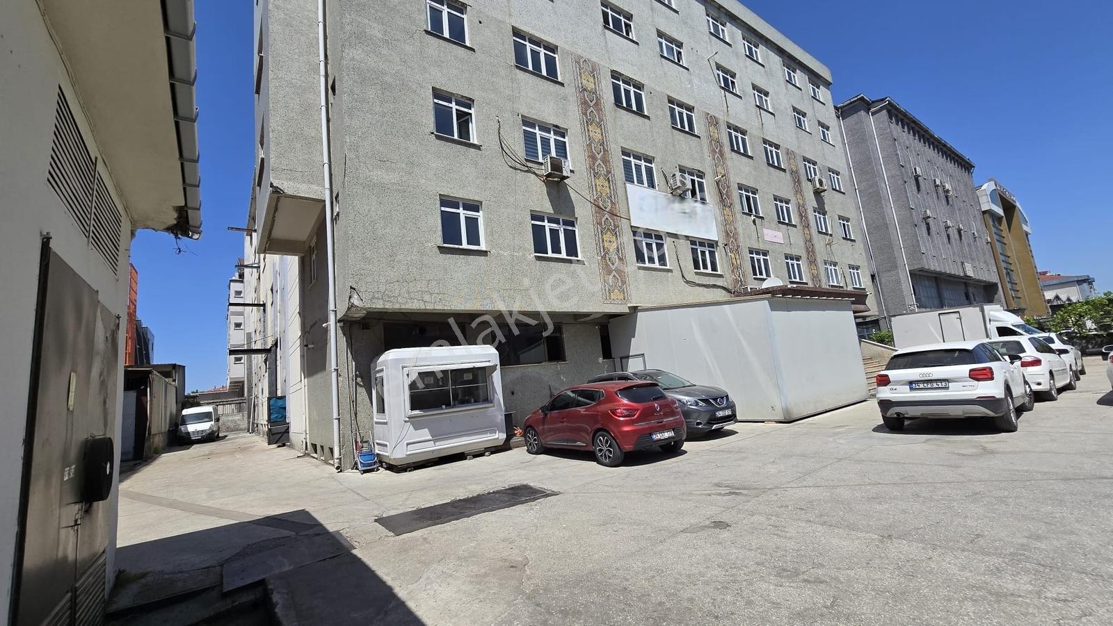 Beylikdüzü O.s.b. Bakırcılar Kiralık 1.250m² Tır Rampalı Giriş - Görsel 10