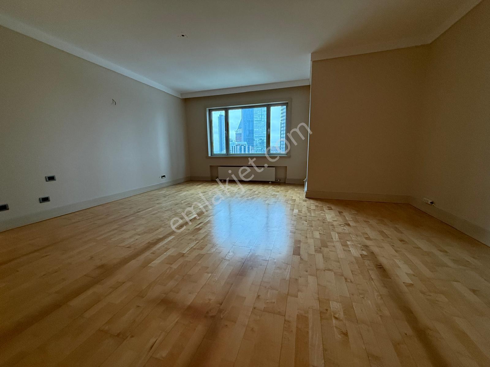 Metrocity'de 302 M2 Satılık 4+1 Daire - Görsel 9