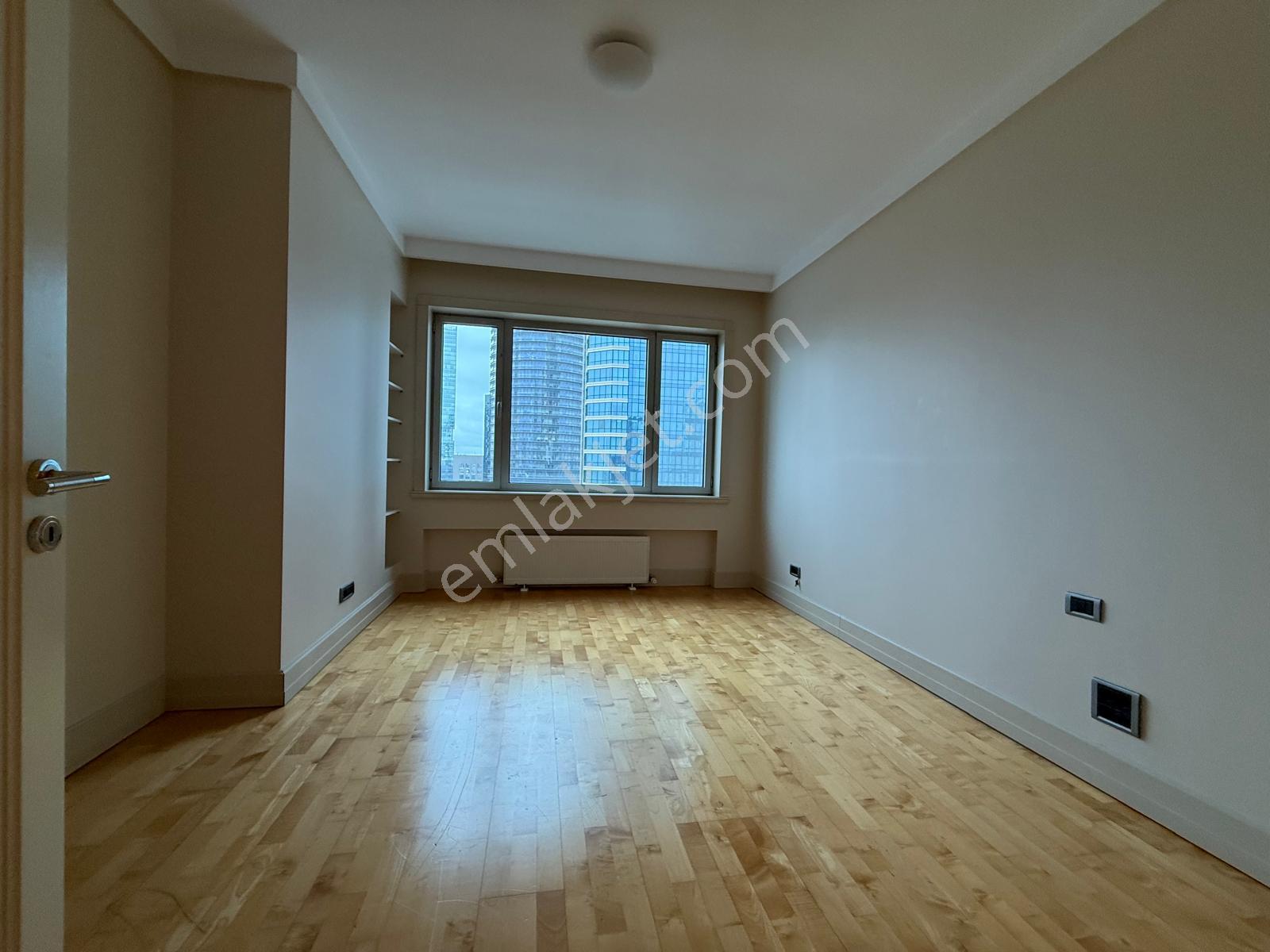 Metrocity'de 302 M2 Satılık 4+1 Daire - Görsel 12