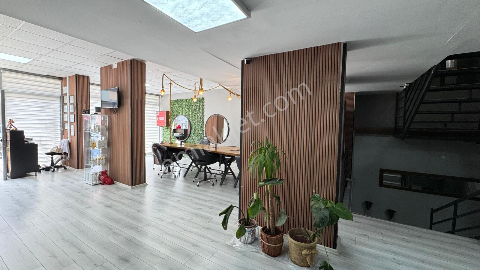 Kemalpaşa'da Devren Lüks Güzellik Merkezi 270m² Ful Donanımlı - Görsel 2