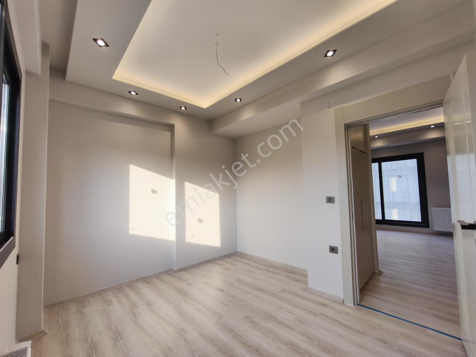 Üstünkent'ten Kuyuluk'ta Modern Projede 1+1 Satılık Sıfır Daire - Görsel 9